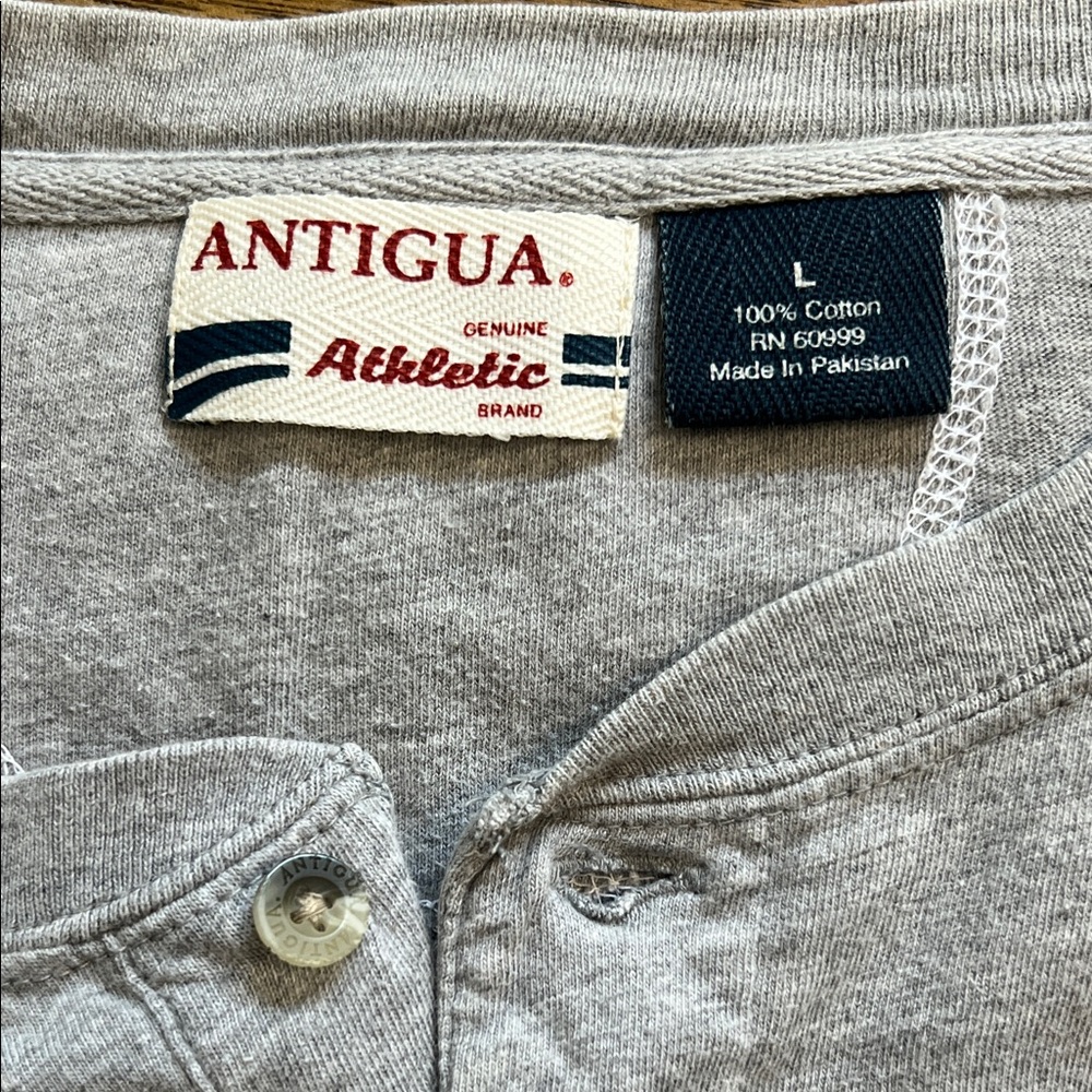 VINTAGE Antigua Tampa Bay Buccaneers Mens Large Gray Henley Short Sleeve Shirt - Picture 4 of 9